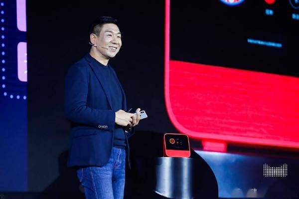 小米高层变动：王腾离职，雷军点赞“六项全能”年轻干部传奇