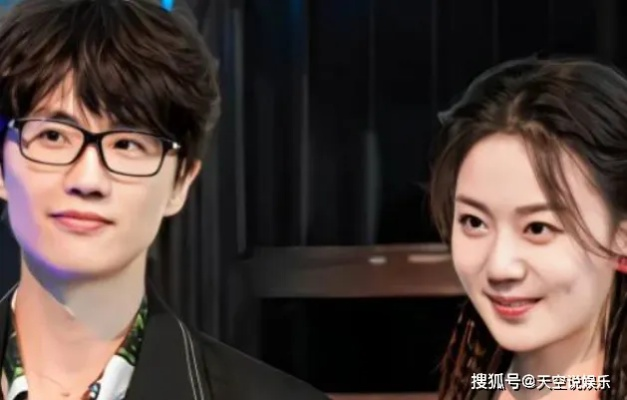 许嵩冯禧喜结连理引热议：粉丝热议脱粉潮，明星婚姻新视角