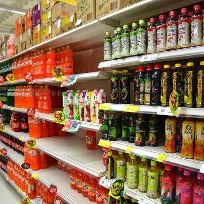 娃哈哈瓶盖成公章，实习证明爆笑热搜，揭秘校园奇闻！