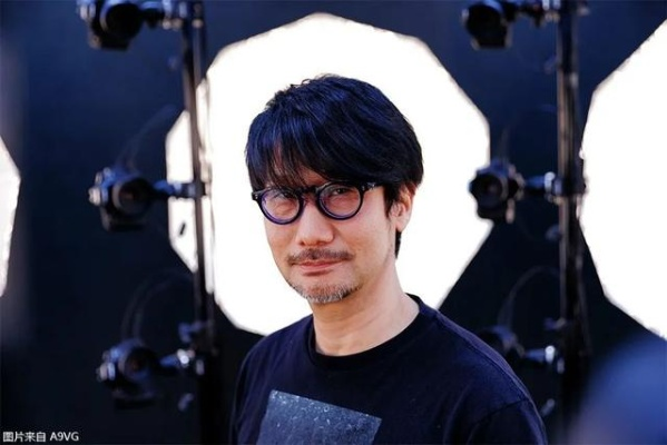 小岛秀夫空降《十三邀》，揭秘游戏界“岛哥哥”的跨界魅力