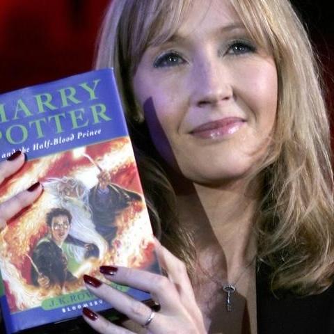 经期选手道歉：无知致歉，英雄联盟选手重塑规则认知