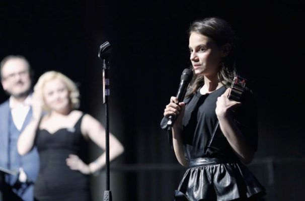 米莉出演超女获盛赞！导演古恩称其为“生涯最佳选角”新亮点