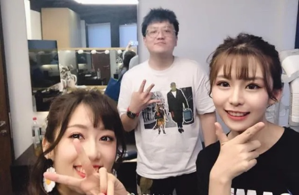 LOL选手陷性别歧视争议，官方主播犀利回击引发热议