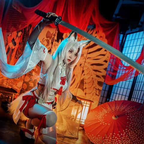 辣眼COS达人逆袭！丝之歌、苹果等经典再现，低成本玩法大揭秘