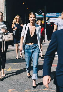 裤装揭秘：不正经裤子引发玩家热议，揭秘独特潮流元素