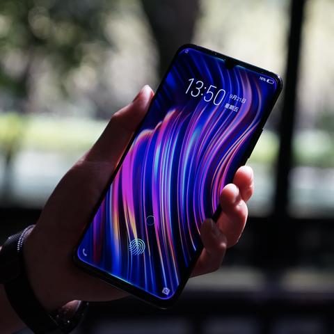 iPhone 16系列稳居销量前三，小米国产手机再创辉煌！