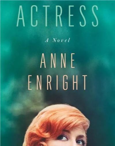 《黑袍》衍生剧新海报首曝！双性人女主惊艳登场，探索未知世界！