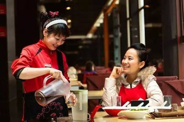 罗永浩豪掷十万奖励西贝员工，呼吁业界善待员工正能量满满