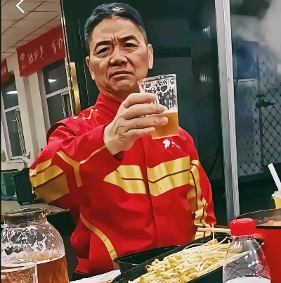 京东直播揭秘：刘强东烹饪宿迁黄狗猪头肉，品酒会独家秘籍大放送