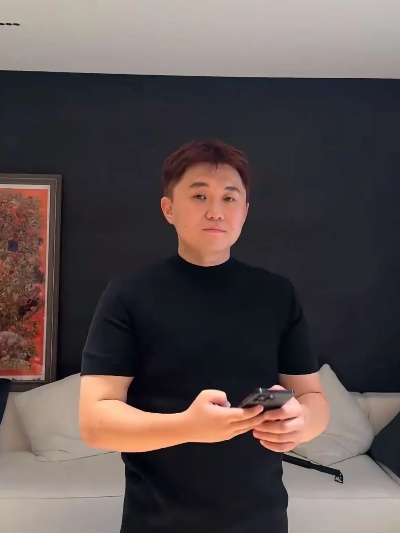 张百乔姥姥带减肥奇迹：60斤瘦身记，揭秘“细狗”逆袭之路