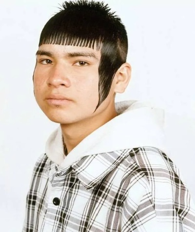 本田工程师发型狂潮揭秘：炫酷卷发，实力圈粉！