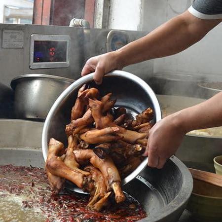 《羊蹄山之魂》独家揭秘：营地烹饪乐趣多，NPC互动惊喜连连