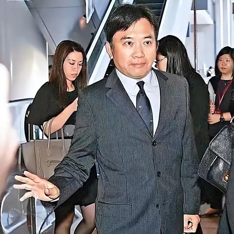 王晶爆料温兆伦追爱开销，温兆伦反击：请尊重他人，积德为善