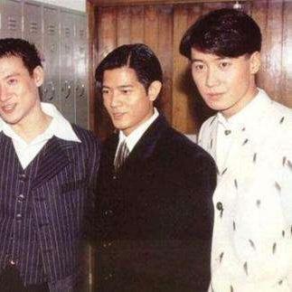 香港网友票选新四大天王揭晓！揭秘：他们究竟是谁？独家揭秘！