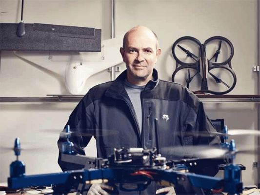 无人机干预火场引争议！Treyarch创始人被捕揭秘游戏内黑科技