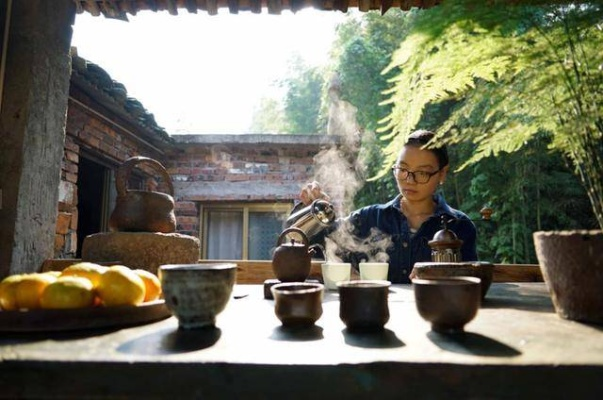 浙大硕士弃高薪隐居，揭秘不焦虑生活秘诀！