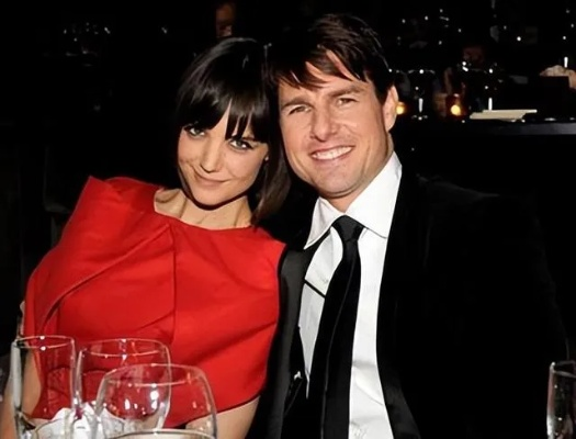 阿汤哥婚约揭秘：安娜婚前协议价值揭秘，独家揭秘！