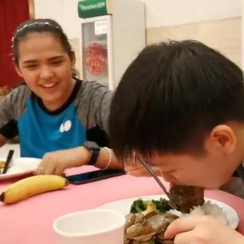 零食品牌官方致歉：孙颖莎粉丝不满，游戏宣传失误引关注