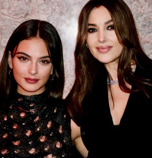 67岁蒂姆伯顿恋情终结，揭秘60岁莫妮卡贝鲁奇分手背后真相！