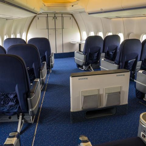 空难逃生新突破：印度工程师发明AI检测安全气囊，拯救生命！