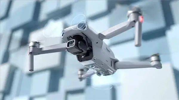 大疆轻巧相机震撼登场：续航200分钟，颠覆游戏拍摄新体验