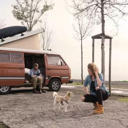 四口之家房车旅行，妈妈感叹游历胜过幼儿园学习