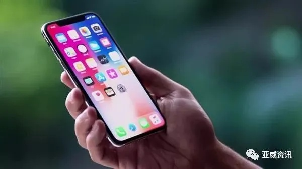 20周年iPhone新升级！三星OLED屏，游戏体验再飞跃