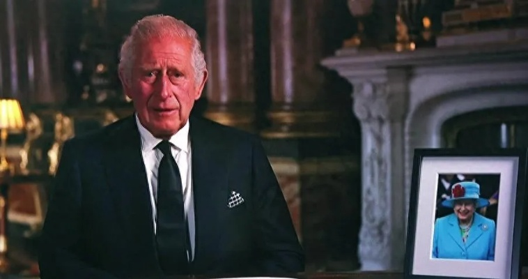 女王离世前一年与骨癌抗争：揭秘前王室管家坚毅求生之路