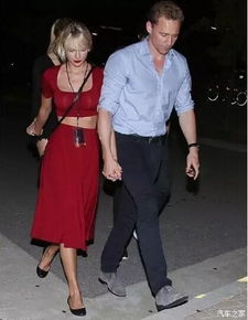 小李子牵手超模女友甜蜜漫步，十指紧扣浪漫满溢