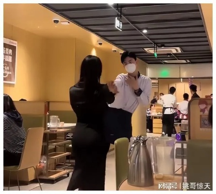 红烧肉餐厅名引热议，网友质疑恶俗擦边，揭秘独特美食魅力