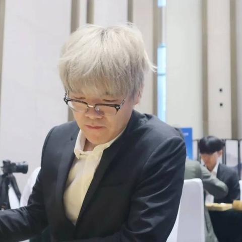 棋圣柯洁戒网瘾记：曾通宵沉迷，今回归赛场，揭秘新转变