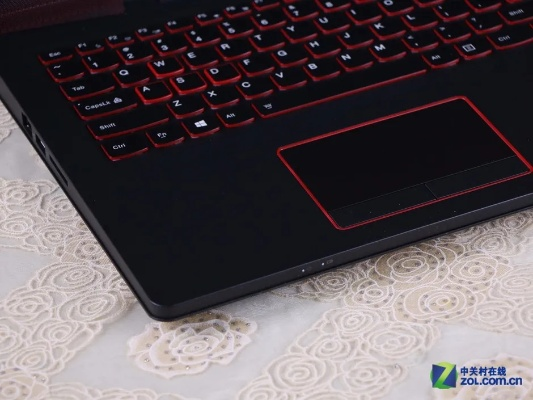 笔记本屏幕奇观揭秘：联想拯救者“哈哈镜”现象深度解析