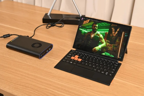 掌机笔记本平板三合一，游侠X1 Air评测：便携游戏新体验