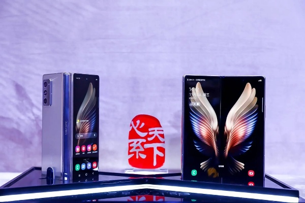 10月11日首发！万元折叠机皇三星心系天下，引领游戏新体验