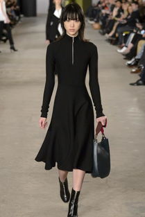 赞达亚闪耀LV时装秀：气场全开，超模风采惊艳全场，人气飙升