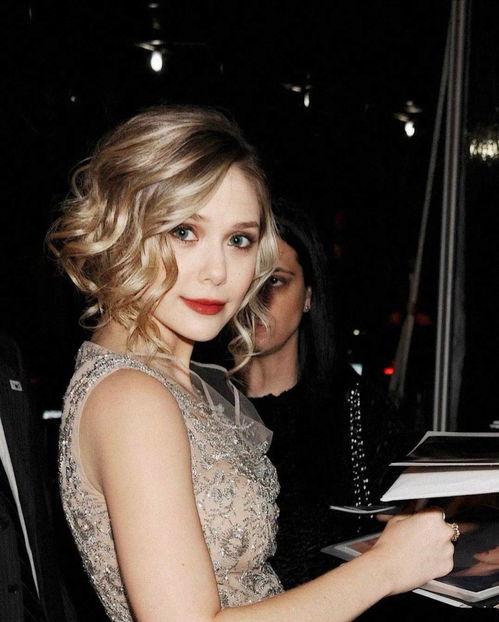 粉丝必看！奥妹回归红女巫：电影专为粉丝打造，独家揭秘！