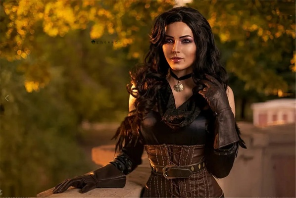 《巫师》叶奈法原型揭秘：女神群像汇聚，探寻神秘灵感之源