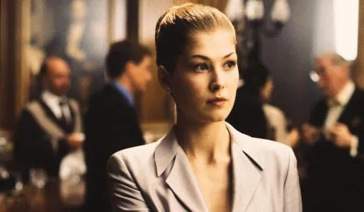 《007：曙光》非正典改编，Dexter年轻版脸模惊艳亮相，揭秘全新特工传奇