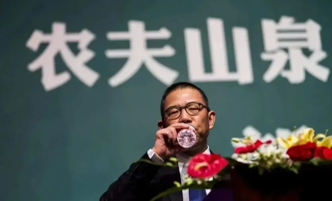 马云再创纪录！钟睒睒四度登顶首富宝座，财富新高峰！