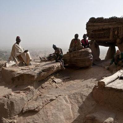 部落风情揭秘：村落人生多元文化探秘