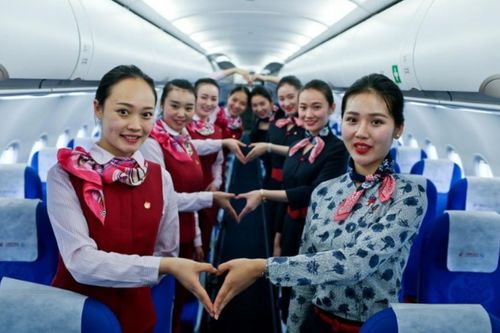 春秋航空正面回应空姐称呼争议，创新服务理念再升级