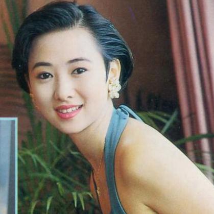 女王游戏盛世天下发售日揭晓，畅享全新游戏体验