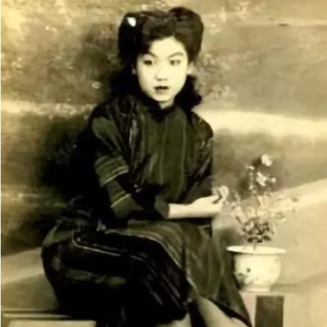 女王游戏盛世天下Steam版价格揭秘，性价比新高度！