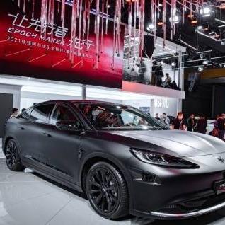 鸿蒙智行热销惊人，每2分钟一台，40万均价震撼市场