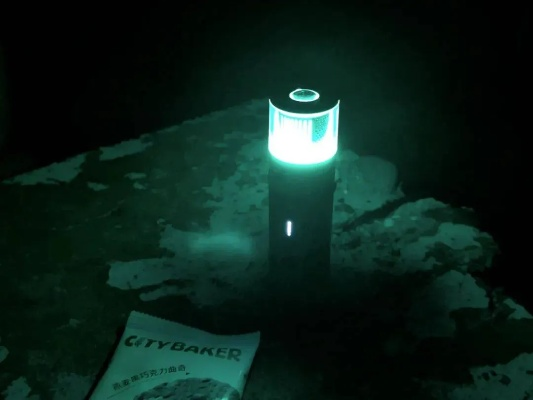 超自然行动组照明秘籍：手电荧光棒续航大揭秘
