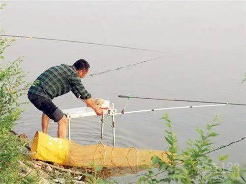 菜市场钓鱼攻略：轻松掌握《菜市场模拟器》垂钓技巧