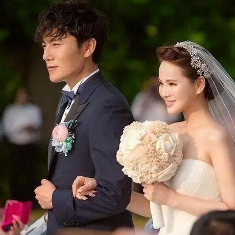 春泥Demo版深度解析：体验全新游戏魅力之旅