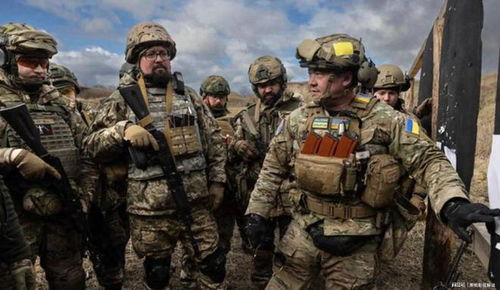 俄军卡组性价比解析：《断箭》廉价策略全揭秘