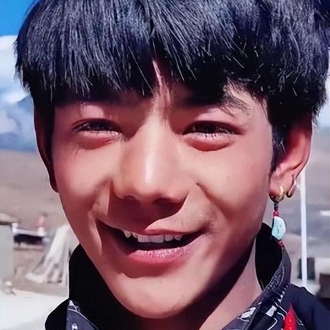 《情感反诈攻略揭秘：第三章全选项影响解析与最优选择》