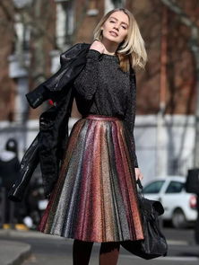 轻松解锁《剑星》时尚裙装：休闲针织裙装获取攻略大揭秘